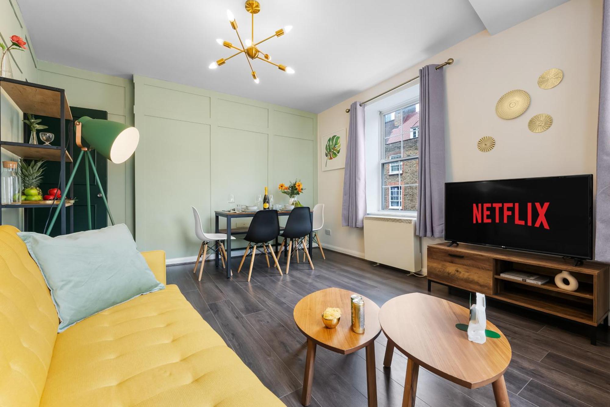 Chic 2 Bedroom Apartment Near Liverpool Street By Gold Stays London Ngoại thất bức ảnh