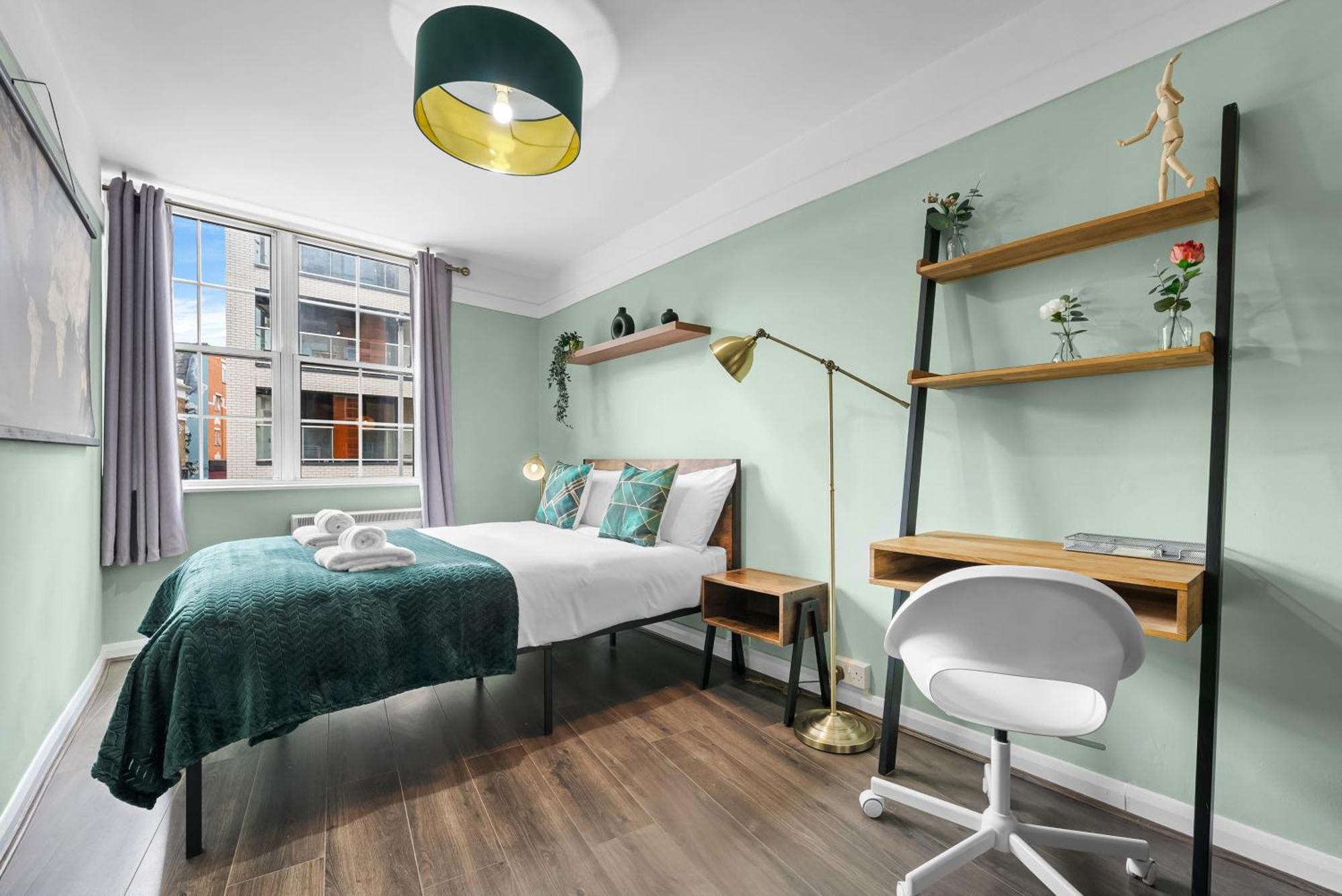 Chic 2 Bedroom Apartment Near Liverpool Street By Gold Stays London Ngoại thất bức ảnh