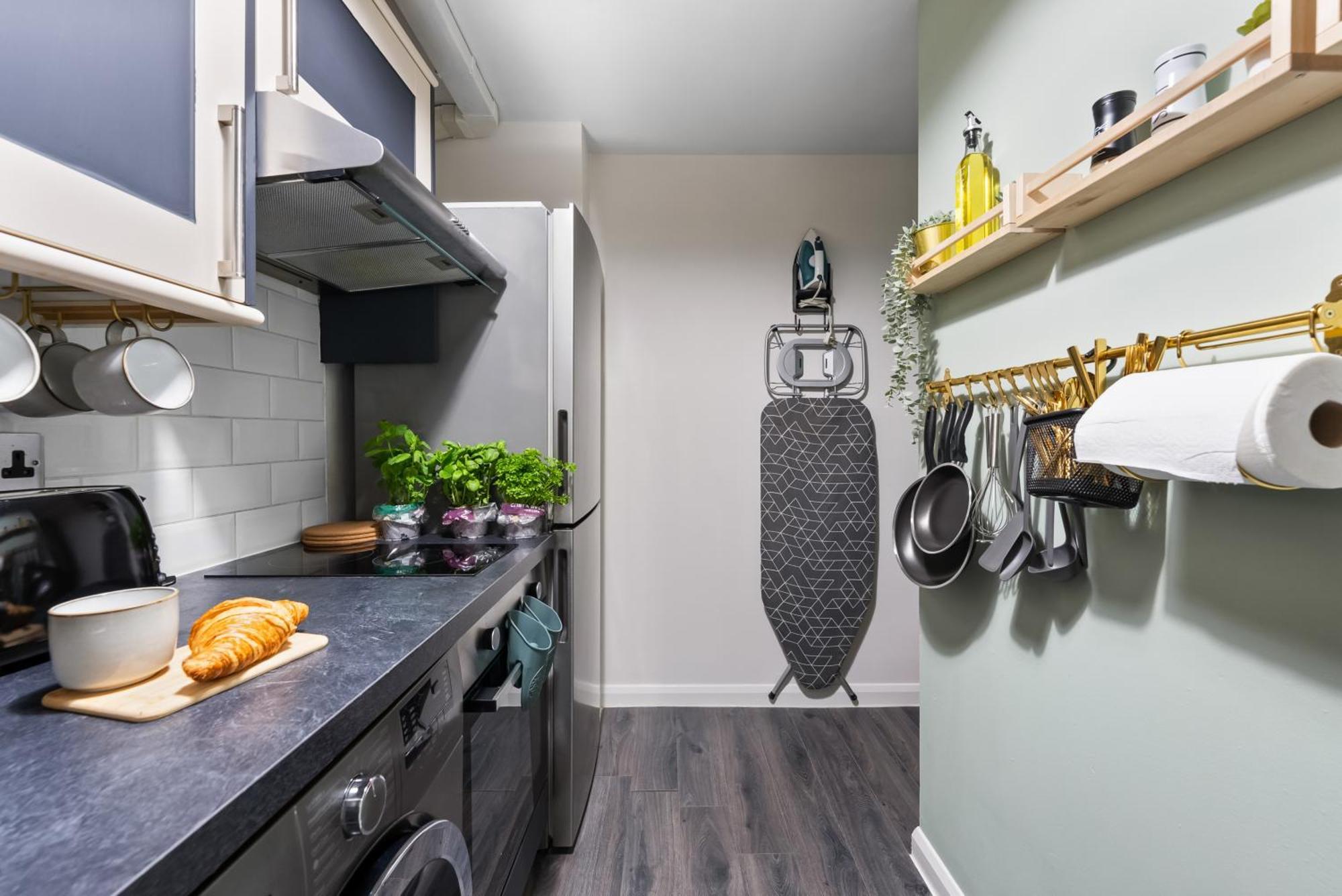 Chic 2 Bedroom Apartment Near Liverpool Street By Gold Stays London Ngoại thất bức ảnh